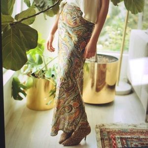 Novella Royale Nico Skirt in Olive Paisley